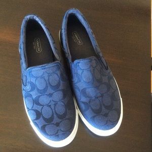 COACH SHOES 9.5